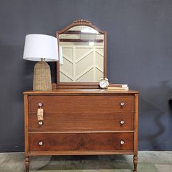 Berkey & Gay Vintage Vintage Dresser With Mirror