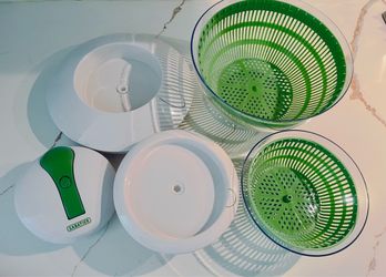 Sabatier Salad Spinner Set of 2