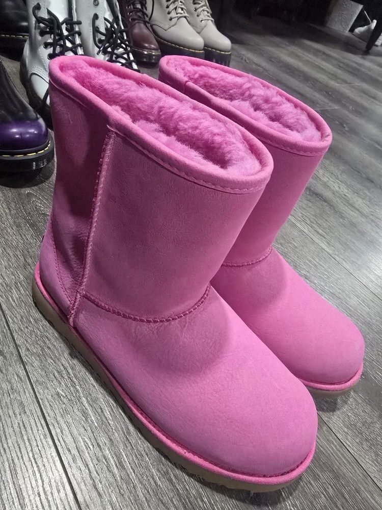UGG PINK Boots Sz 6 Womens