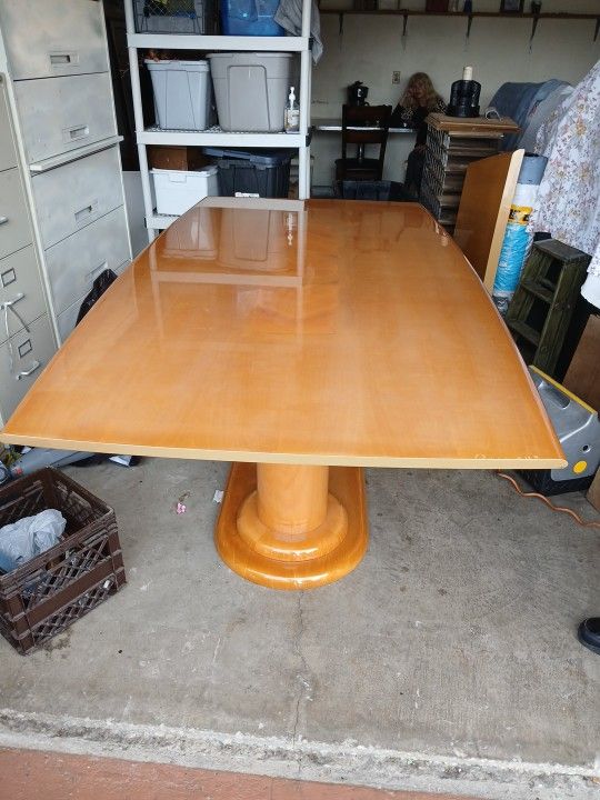 Dining Room Table With 6 Chairs. Please See Full Description Below. 
