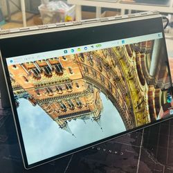 Lenovo Yoga 80VF Convertible TouchScreen Core i7 2.90Ghz 8GB 500GB SSD Read Description