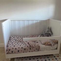 Sloan Baby Crib