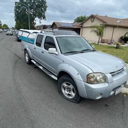 Nissan frontier 2002