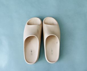 Women's Slippers Size L