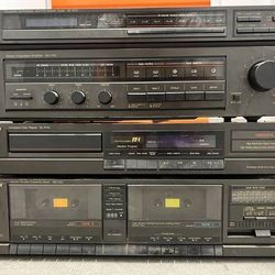 Technics Stereo Integrated Tuner ST-S74 Amplifier SU-V75 Cassette RS-T