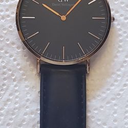 DENIEL WELLINGTON B40R15