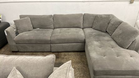 Sectional Sofa - Delivery/Financing Available