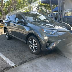 TOYOTA RAV4 XLE 143K MILES  SUNROOF AND PUSH START🚐  CLEAN TITLE.