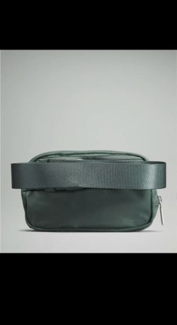 Lululemon Everywhere Belt Bag on sale Tidewater Teal