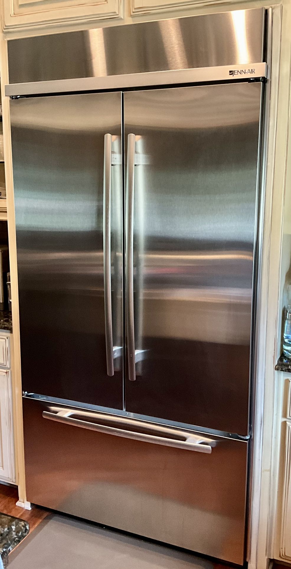 JENN-AIR Refrigerator 