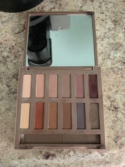 Urban Decay Naked Ultimate Basics Eyeshadow Palette