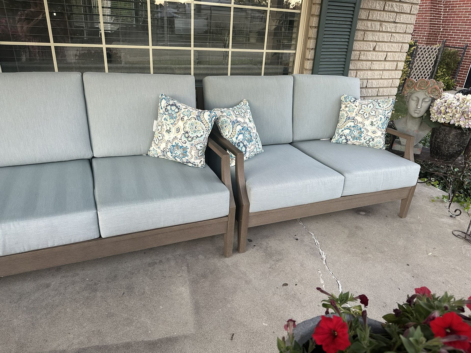 Outdoor Patio Sofa & Loveseat