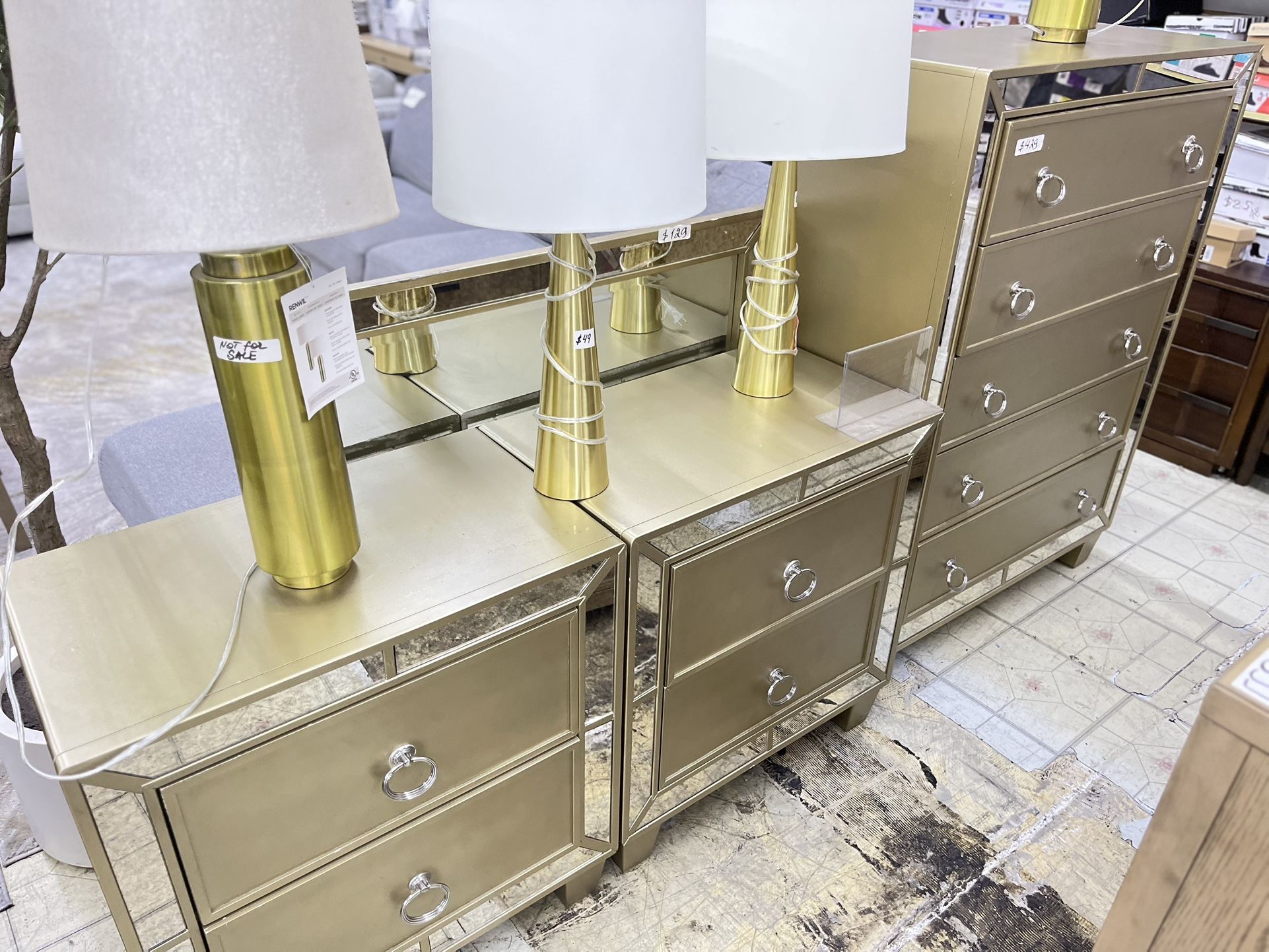 Abbyson Chateau Goldtone Wood Mirrored Set 2 Nightstands And Chest With Mirror