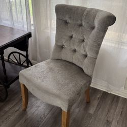 Tufted Accent Chair