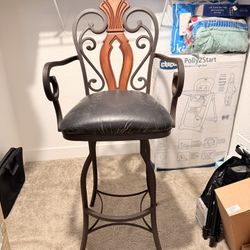 2 Swivel Bar Stools with Armrests – Counter Height Chairs