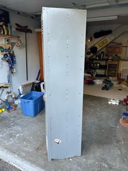 Metal locker