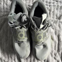 Nike KD Trey 5 X Men’s Size 14 – Grey / Volt Basketball Shoes