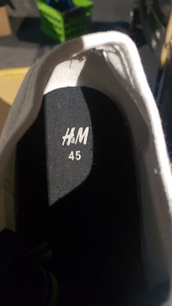 H&M MENS WHITE SNEAKERS SIZE 11/ 45