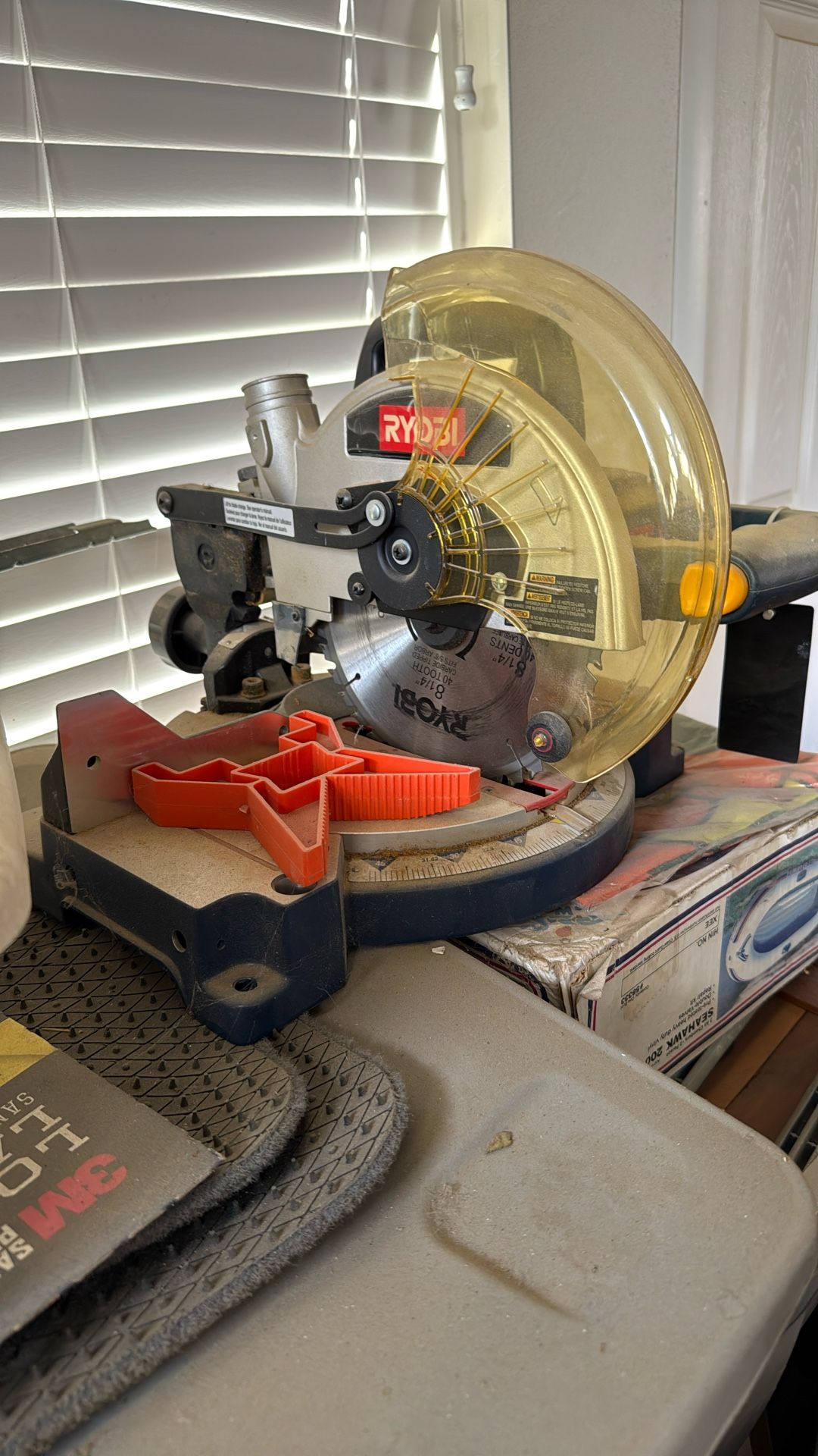 RYOBI table Saw Machine