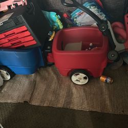 Step2 Choo Choo Wagon and Trailer - Red, White & Blue - Children's Wagon