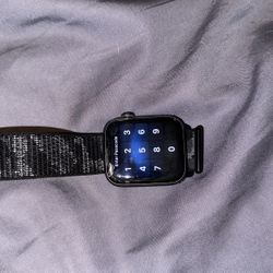 Apple Watch SE 44mm