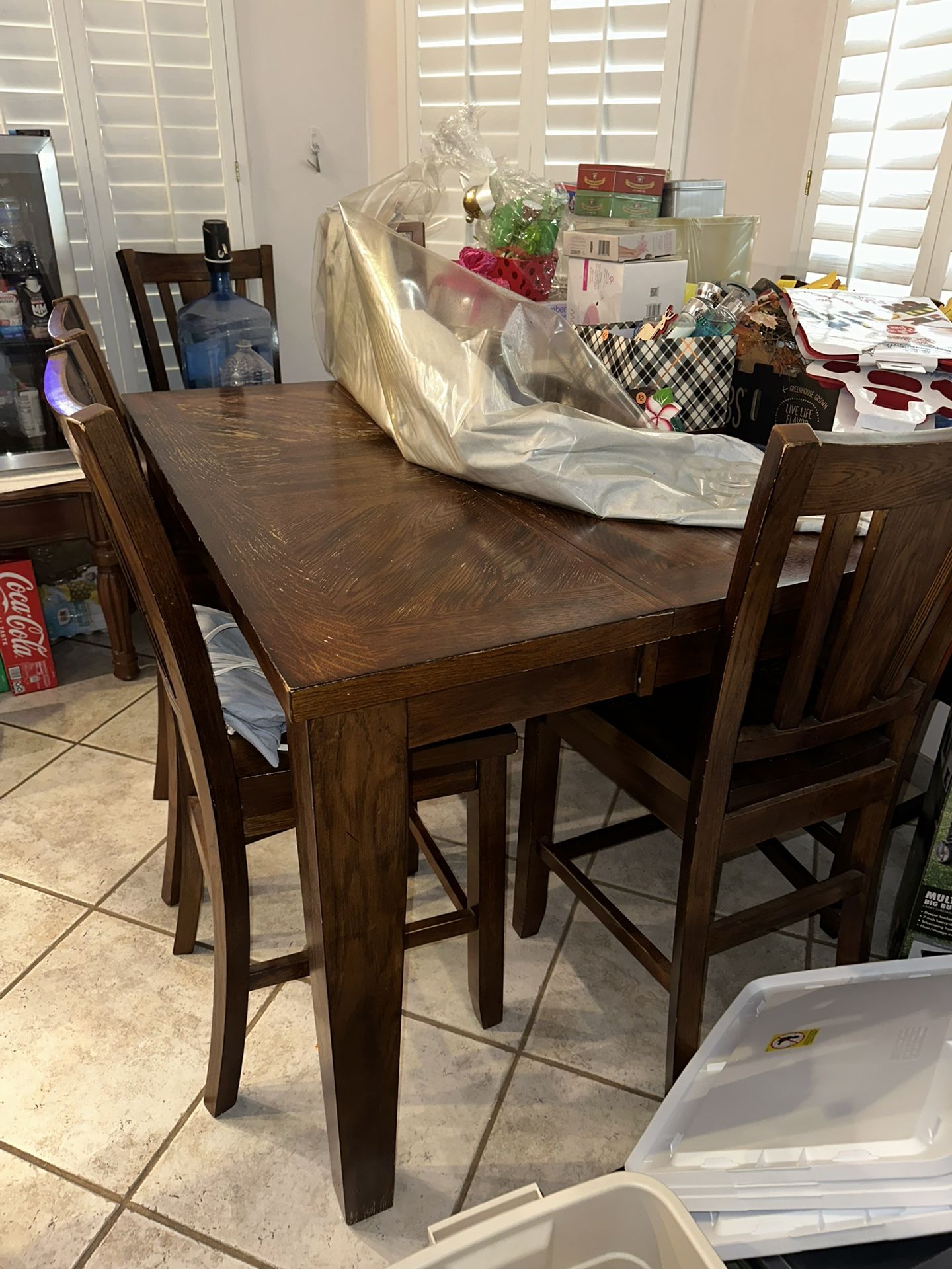 dining table