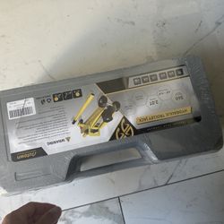 Car lift  jack two  new never Opened 