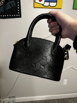 Hello Kitty Crossbody