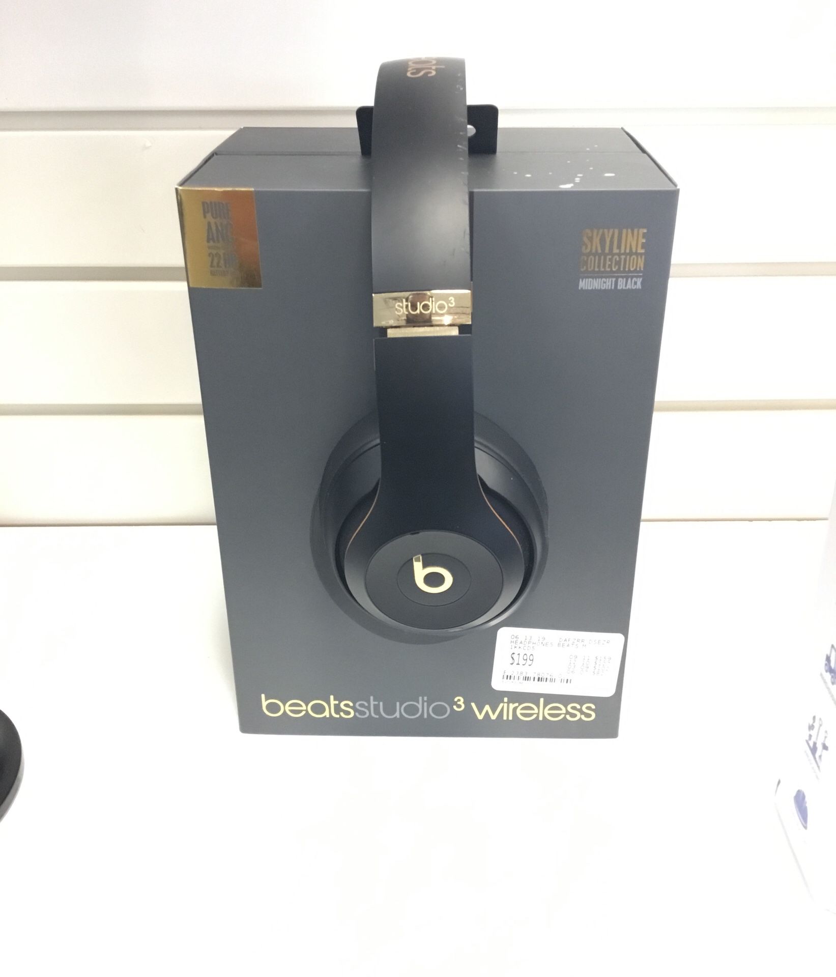 Beats Studio 3 Wireless Headphones Skyline Collection Midnight Black