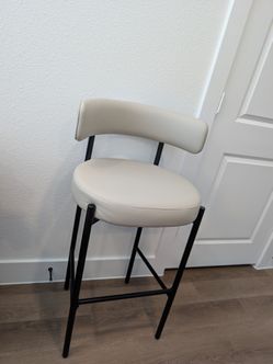 Set of 3 barstool chairs