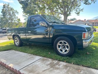 Nissan hardbody