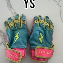 Bruce bolt batting gloves