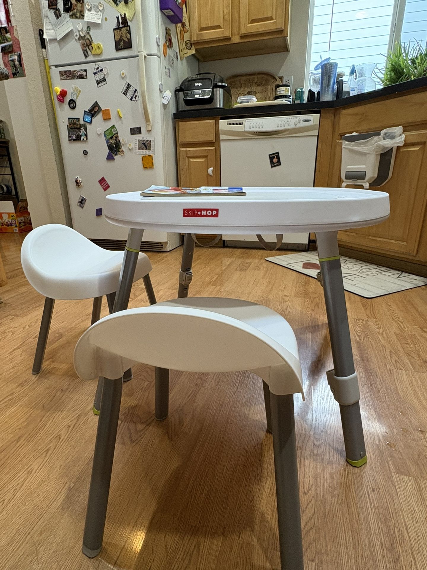 Kids Table And Chairs