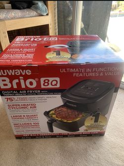 Air Fryer ( Nuwave brio 8 Quart Never Used ) 