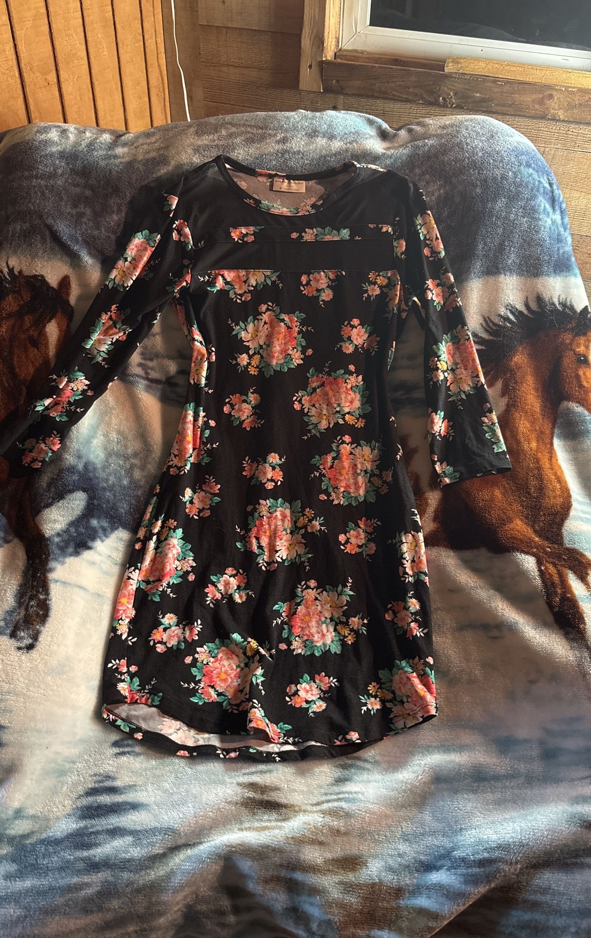 Bobbie Brooks Flower Dress , Size Small