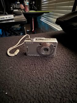 Sony Cyber-shot DSC-W50 digital camera