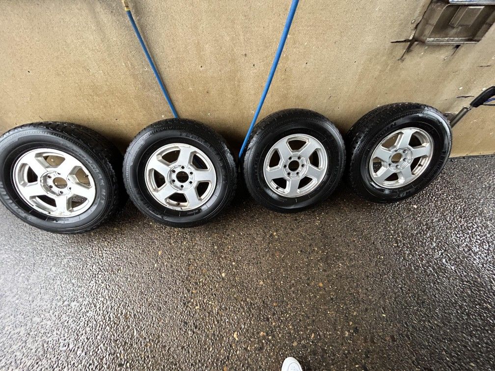 2006 Chevy Blazers Tires