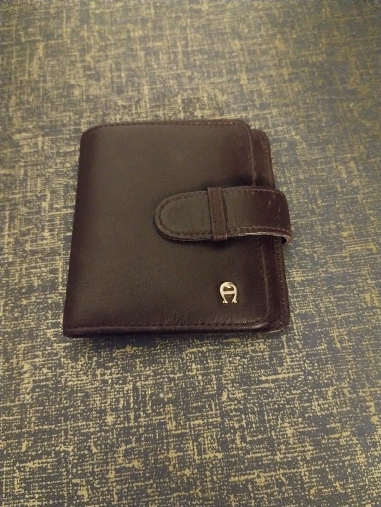 Card Holder Wallet (Have Some Wear)