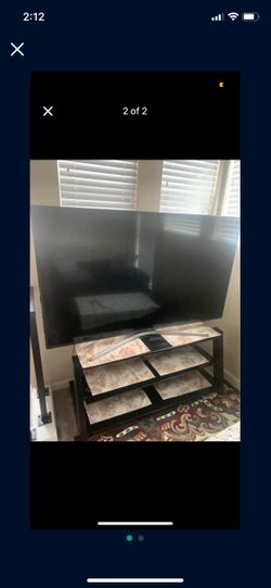 Selling big Tv and Table