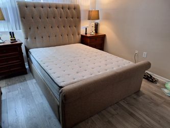 Queen Bed