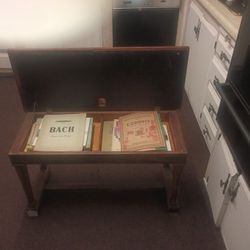 ANTIQUE PIANO BENCH