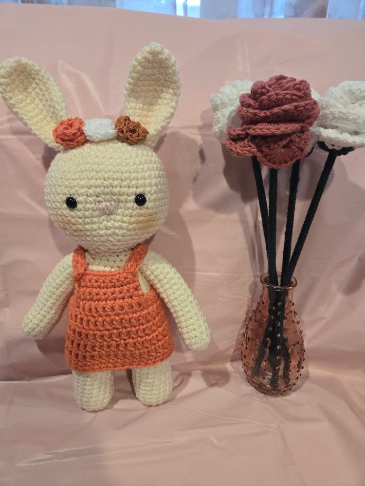 Crochet Mrs. Bunny