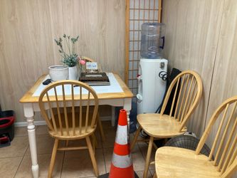 Kitchen table