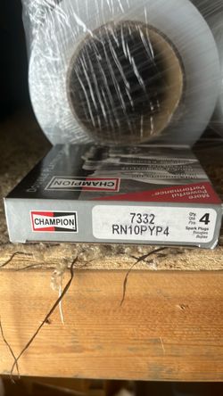 Champion RN10PYP4 Double Platinum Spark Plugs 4-Pack