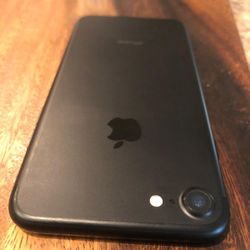 IPHONE 7 32 GB LIKE NEW