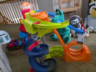 Kids toys & stuffed animals