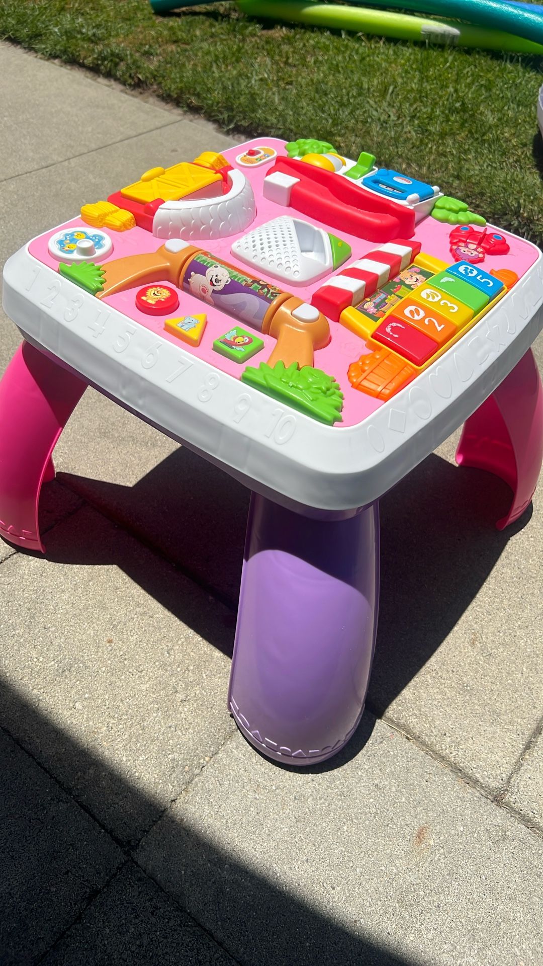 Fisher-Price Baby & Toddler Toy Laugh & Learn Around The Town Learning Table