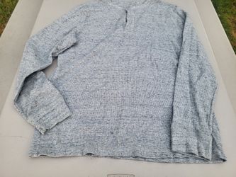 Men XLSonoma gray mottled thermal ls button at neck Lot 139