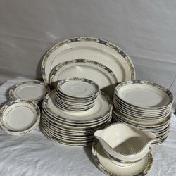 Smith-Phillips Semi-Porcelain plate: 1920s