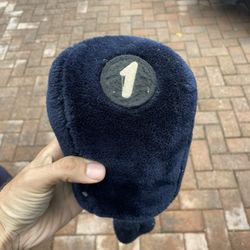 Golf club head cover  